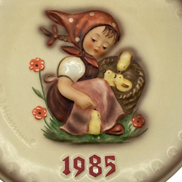 Vintage M.J. Hummel 1985 15th Annual Handpainted Collectible Plate Hum 278 - Picture 2 of 8